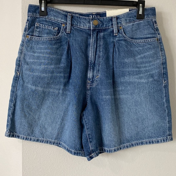 a.n.a Highest Rise Pleated Denim Short - Picture 6 of 7